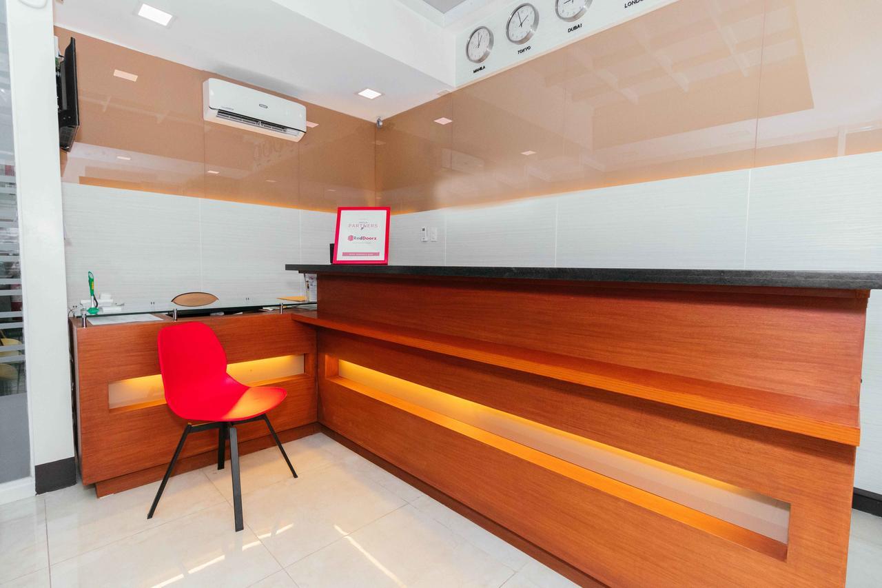 Hotel Reddoorz Premium @ Sampaloc Makati Makati City Exterior foto