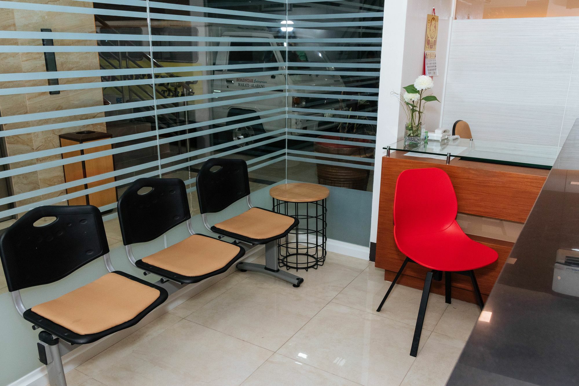 Hotel Reddoorz Premium @ Sampaloc Makati Makati City Exterior foto